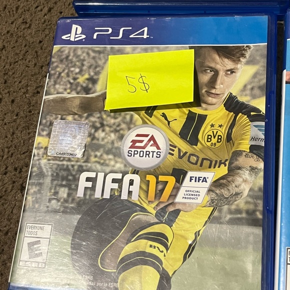 7 PS4 GAMES - Picture 7 of 8